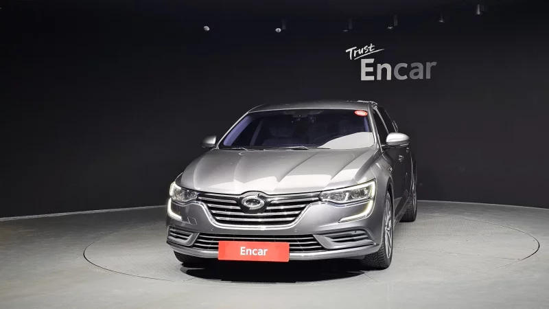 Renault SM6