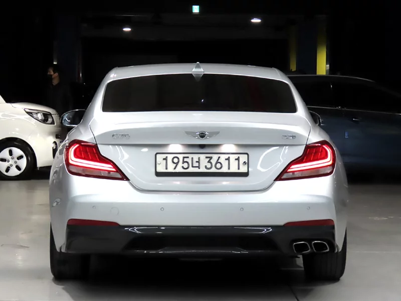 Genesis G70