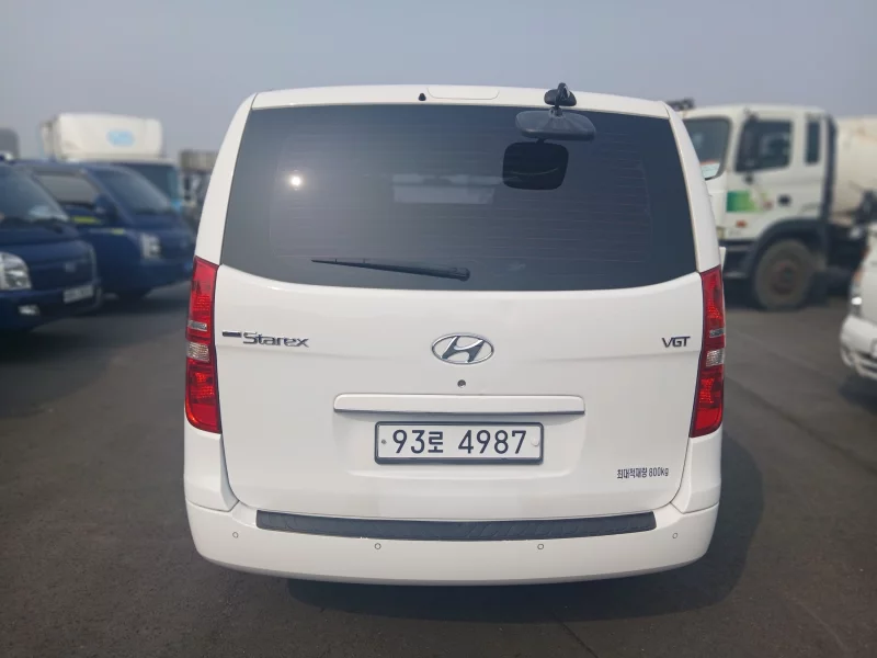 Hyundai Grand Starex