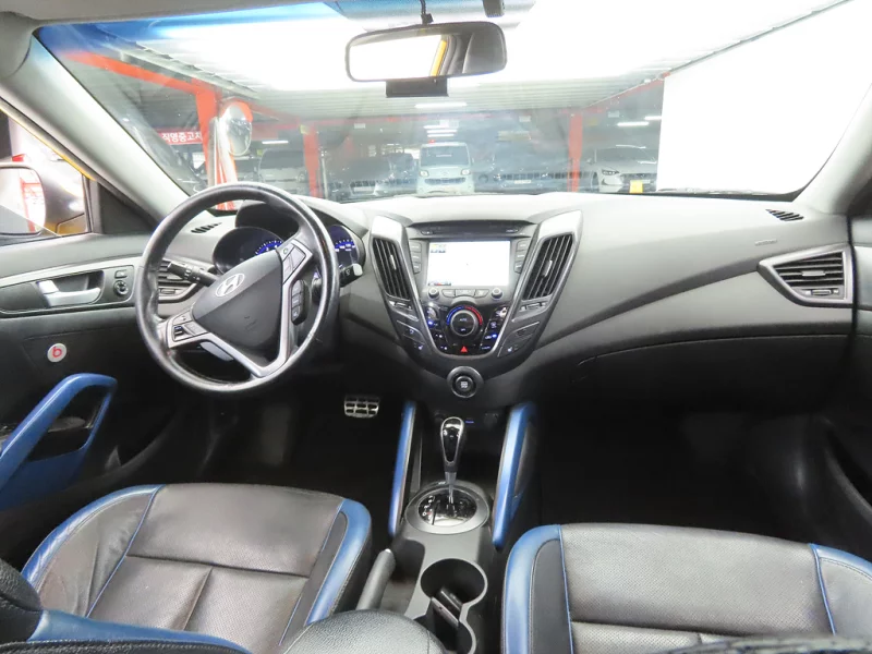 Hyundai Veloster