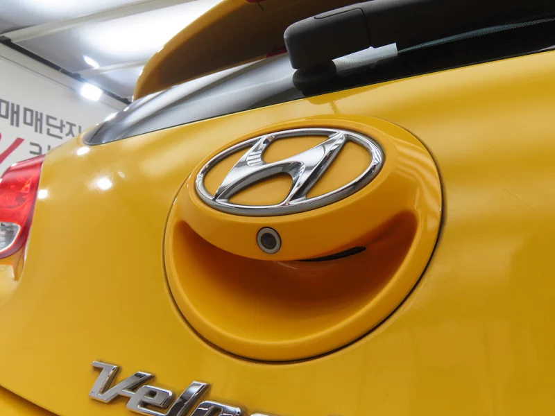 Hyundai Veloster