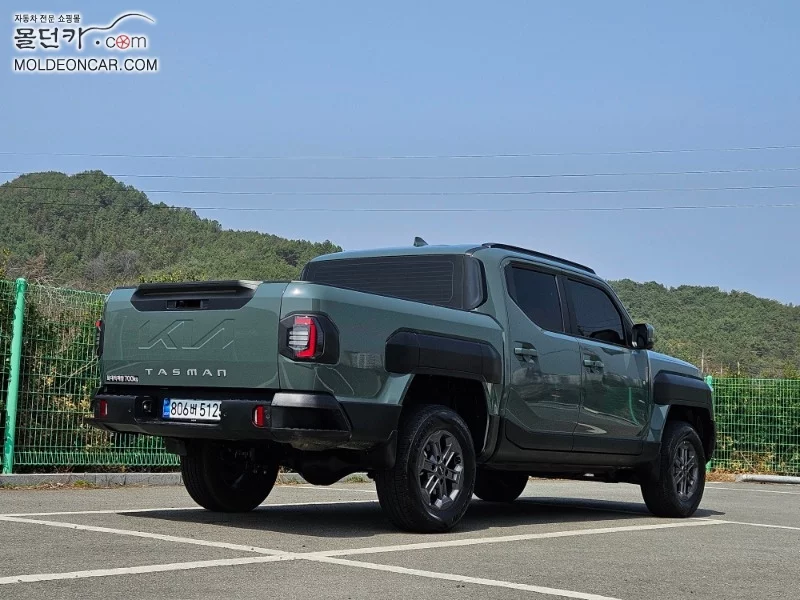 Kia Tasman