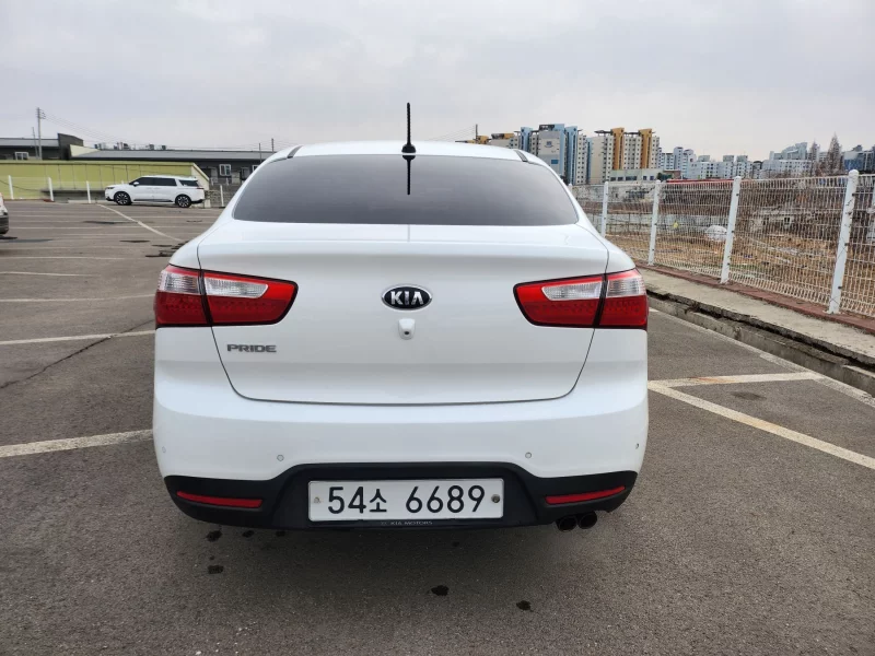 Kia pride