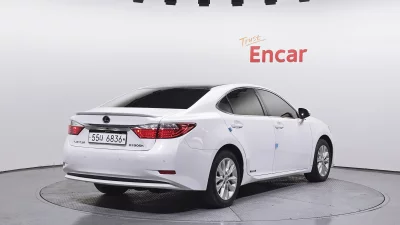 Lexus ES300h