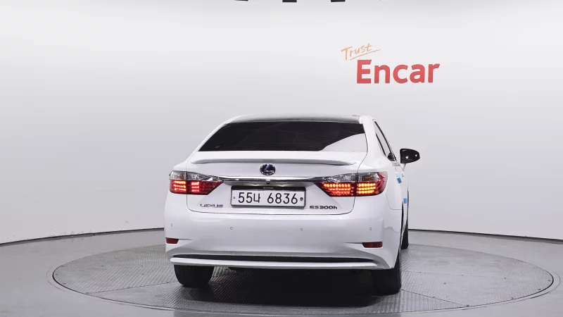 Lexus ES300h