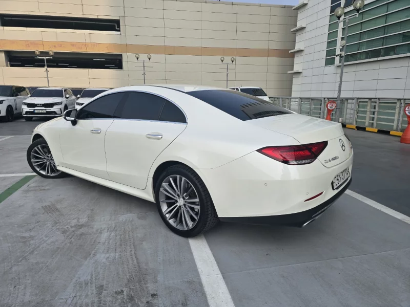 Mercedes-Benz CLS-Class