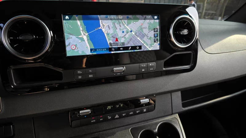 Mercedes-Benz Sprinter