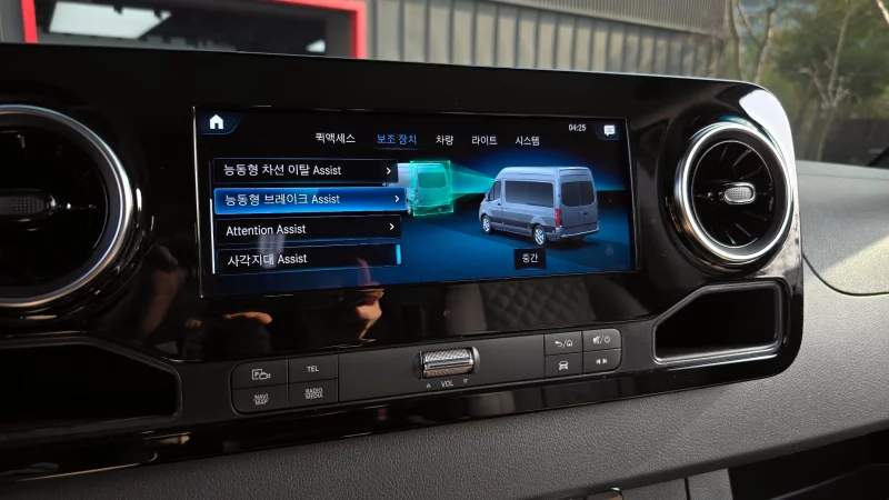 Mercedes-Benz Sprinter