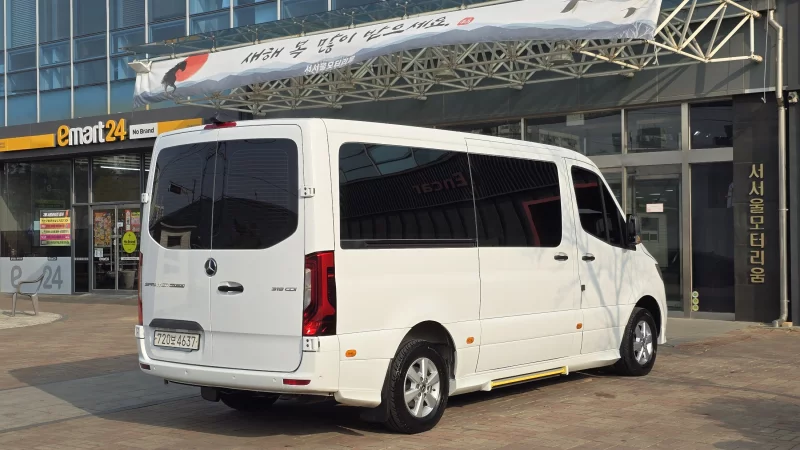 Mercedes-Benz Sprinter