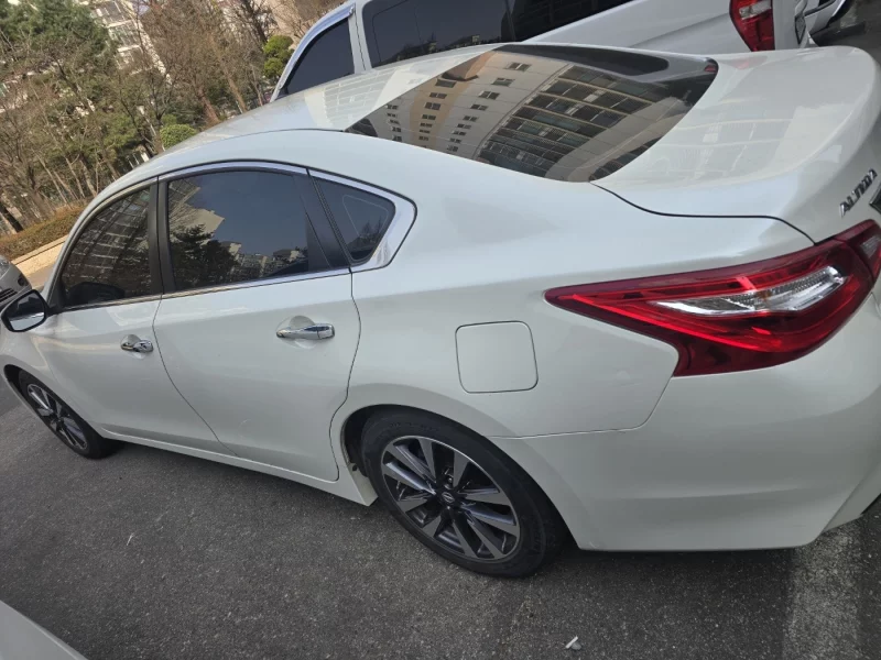 Nissan Altima