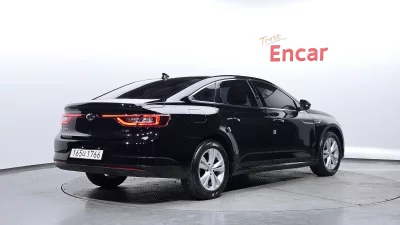 Renault SM6
