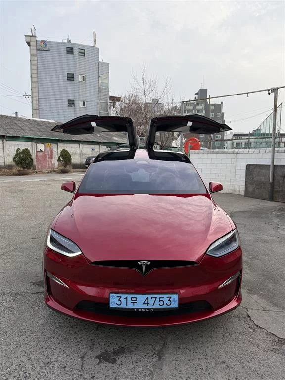 Tesla MODEL X