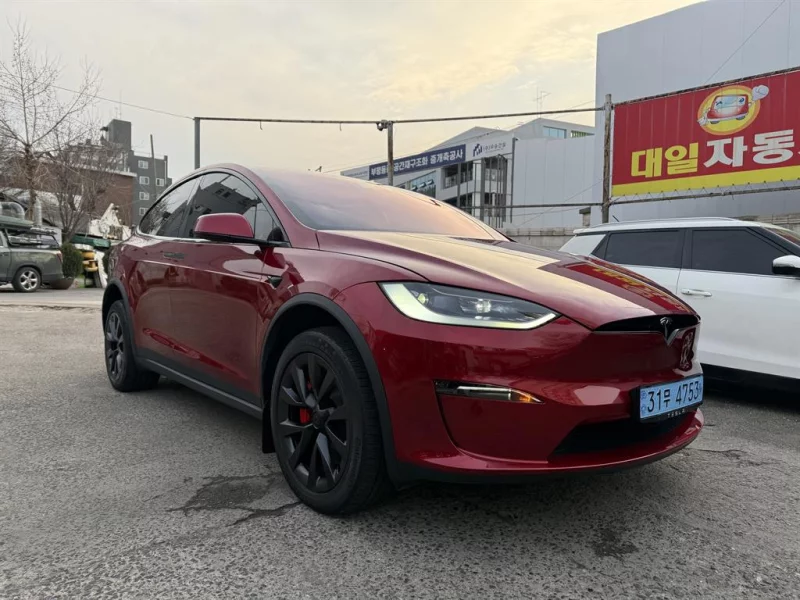 Tesla MODEL X