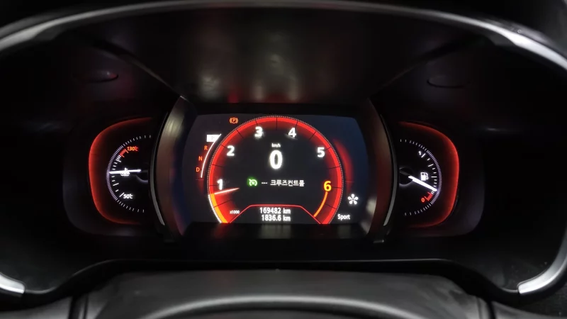 Renault SM6
