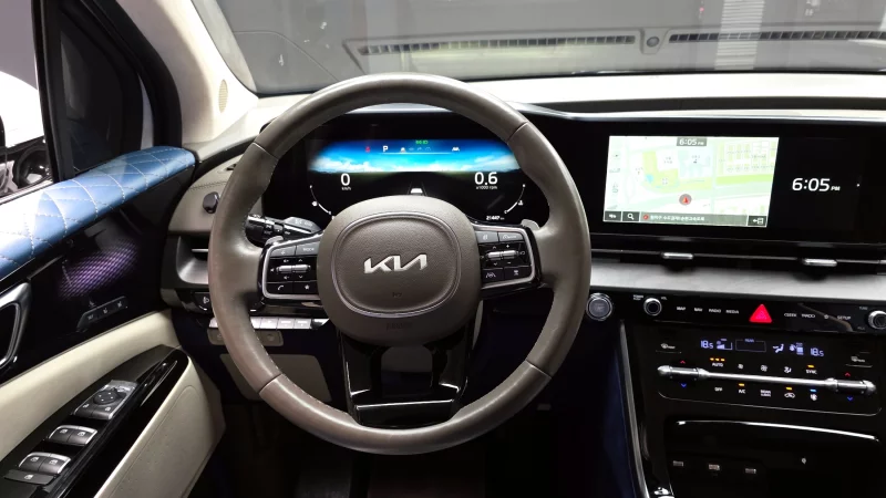 Kia Carnival