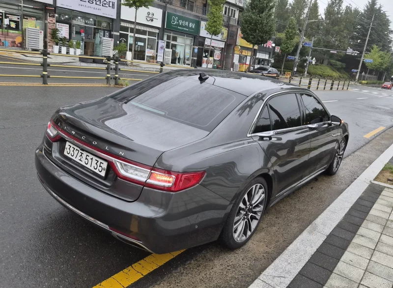 Lincoln CONTINENTAL