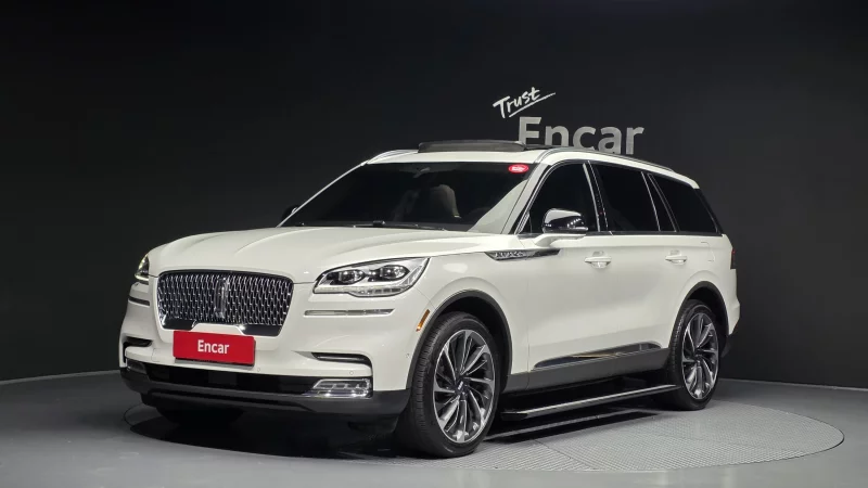 Lincoln AVIATOR