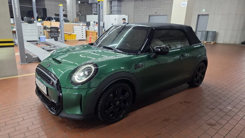 MINI Cooper Convertible