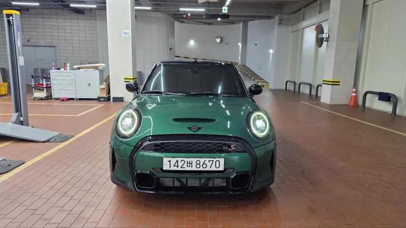 MINI Cooper Convertible