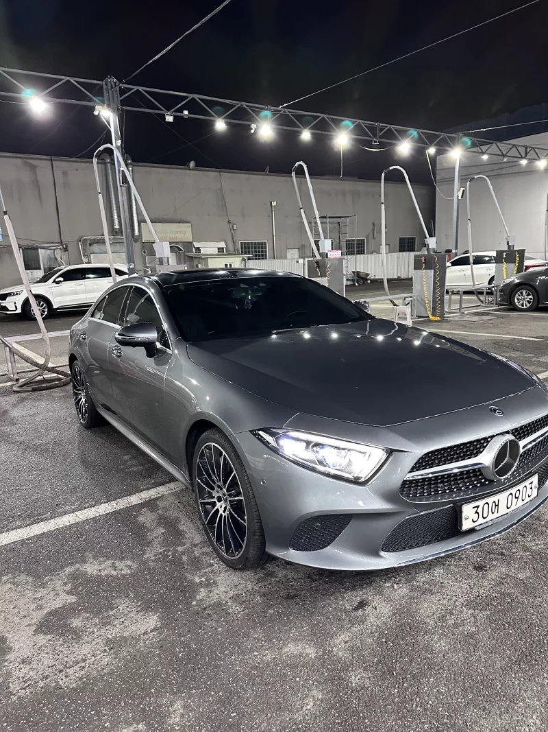 Mercedes-Benz CLS-Class