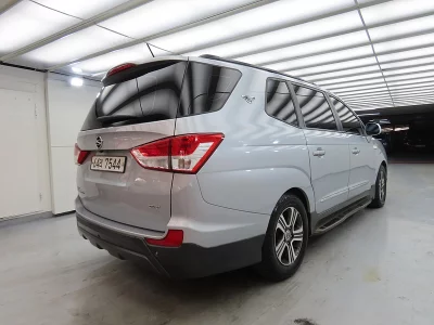 SsangYong Korando Turismo
