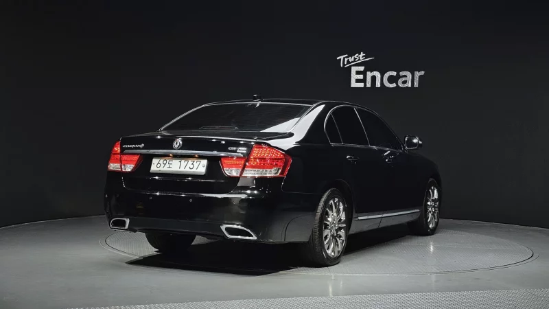 SsangYong Chairman W