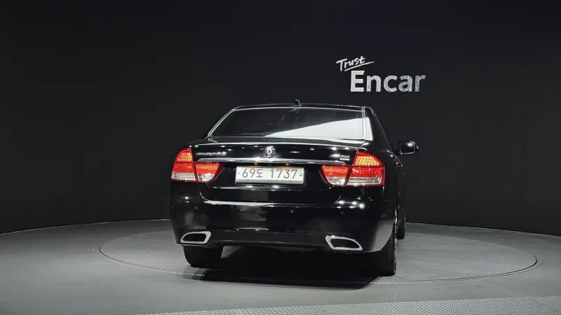 SsangYong Chairman W