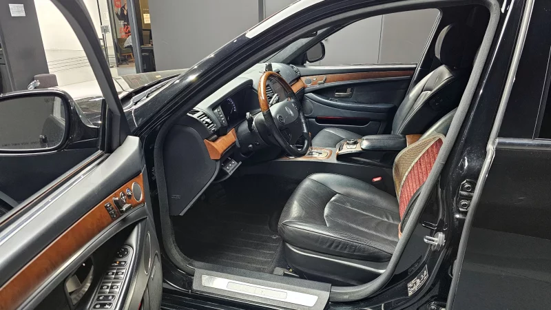 SsangYong Chairman W