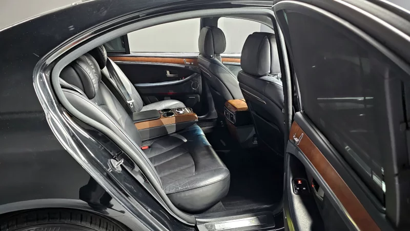 SsangYong Chairman W