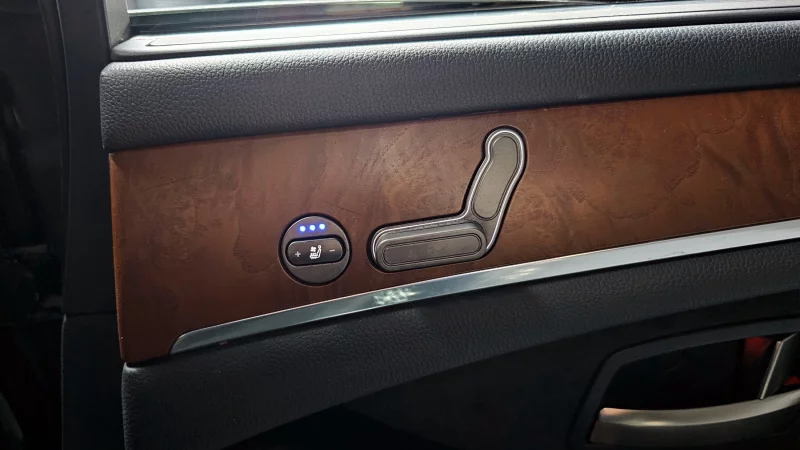 SsangYong Chairman W