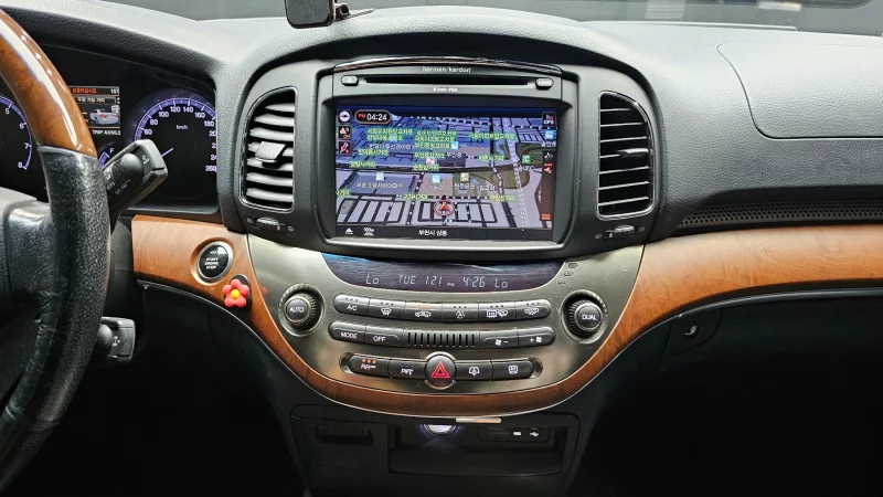 SsangYong Chairman W