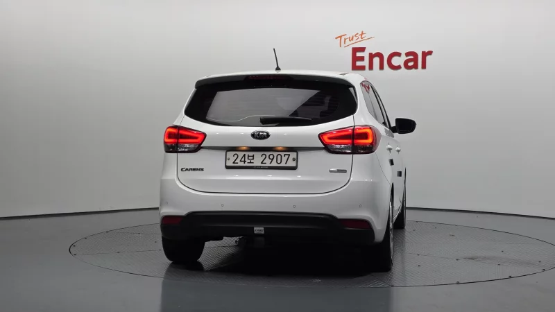 Kia Carens
