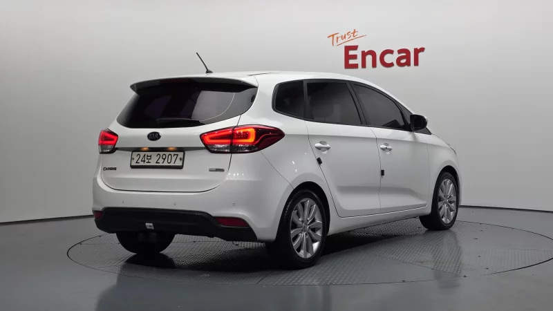 Kia Carens