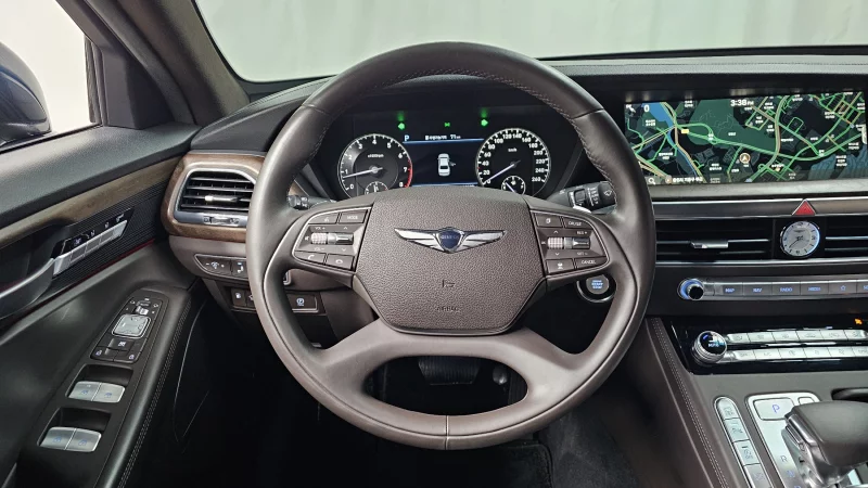Genesis G90