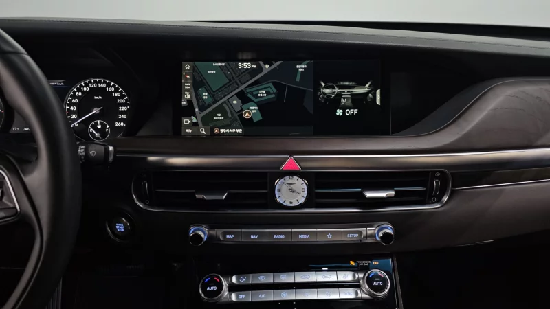 Genesis G90