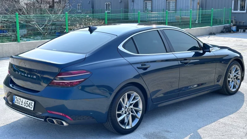 Genesis G70