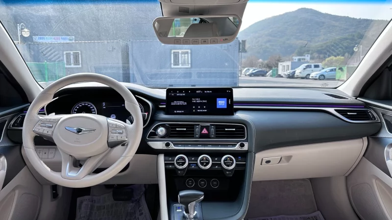 Genesis G70