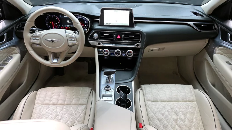Genesis G70