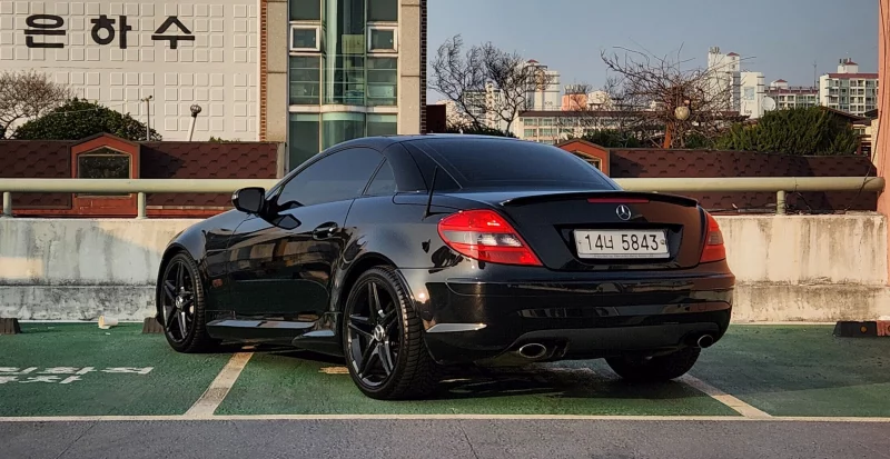 Mercedes-Benz SLK-Class