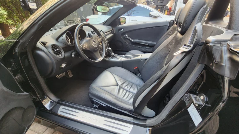 Mercedes-Benz SLK-Class