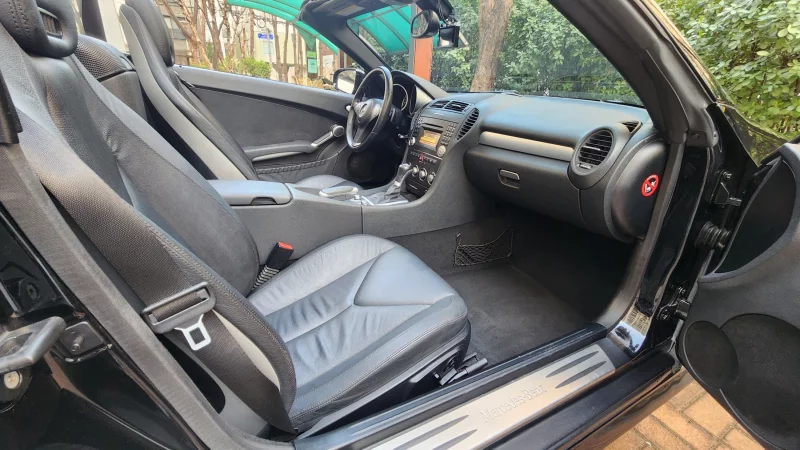 Mercedes-Benz SLK-Class