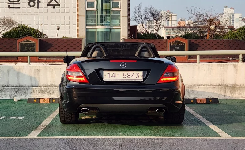 Mercedes-Benz SLK-Class