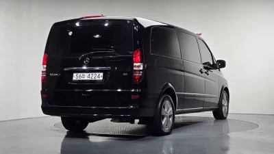 Mercedes-Benz V-Class