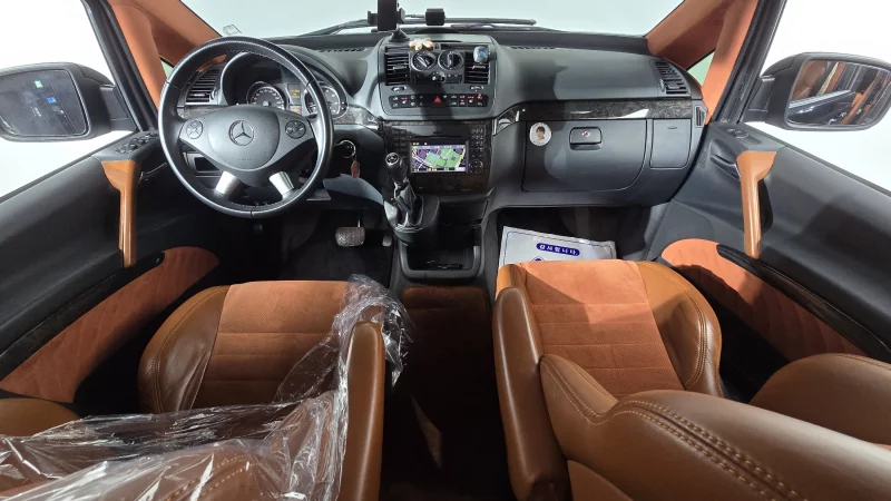 Mercedes-Benz V-Class