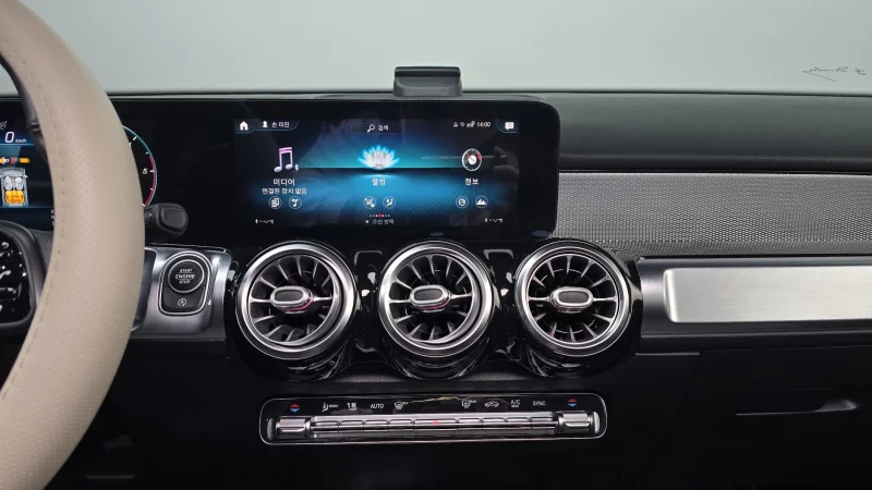 Mercedes-Benz GLB-Class