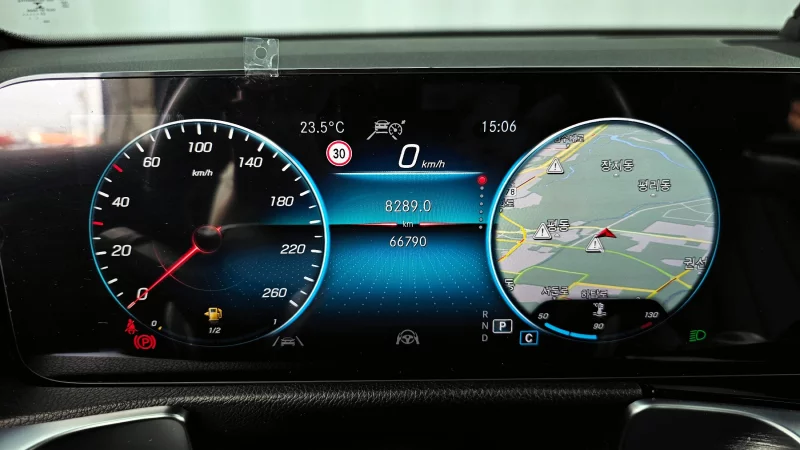 Mercedes-Benz GLB-Class