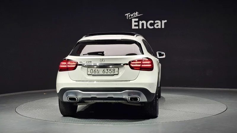 Mercedes-Benz GLA-Class