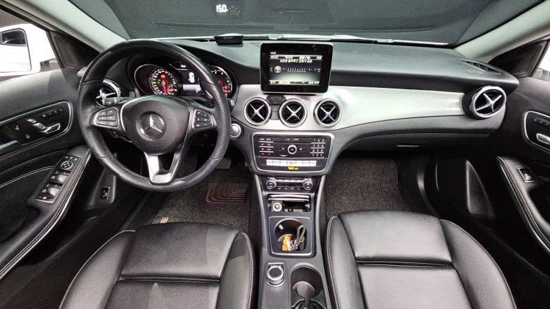 Mercedes-Benz GLA-Class