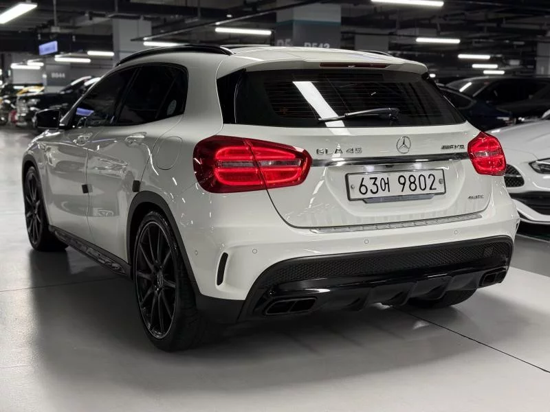 Mercedes-Benz GLA-Class