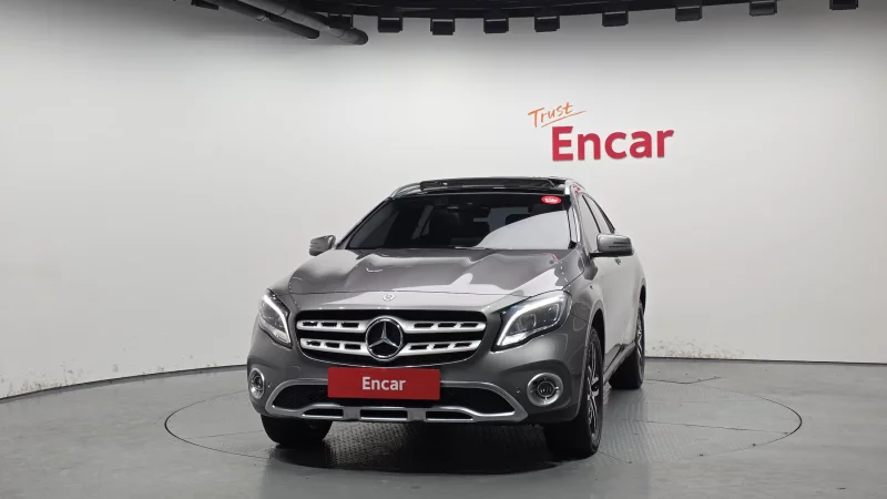 Mercedes-Benz GLA-Class